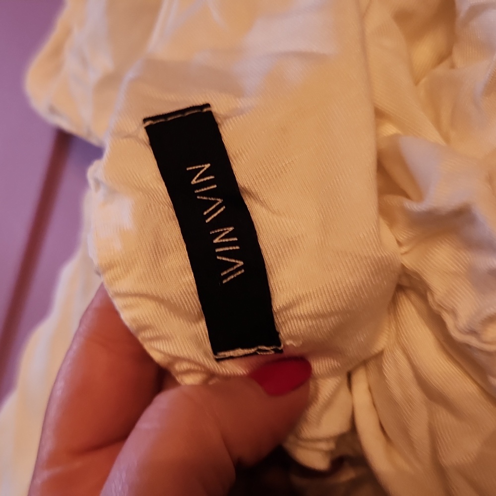 Win Win backless crop top - Picture 4 of 4